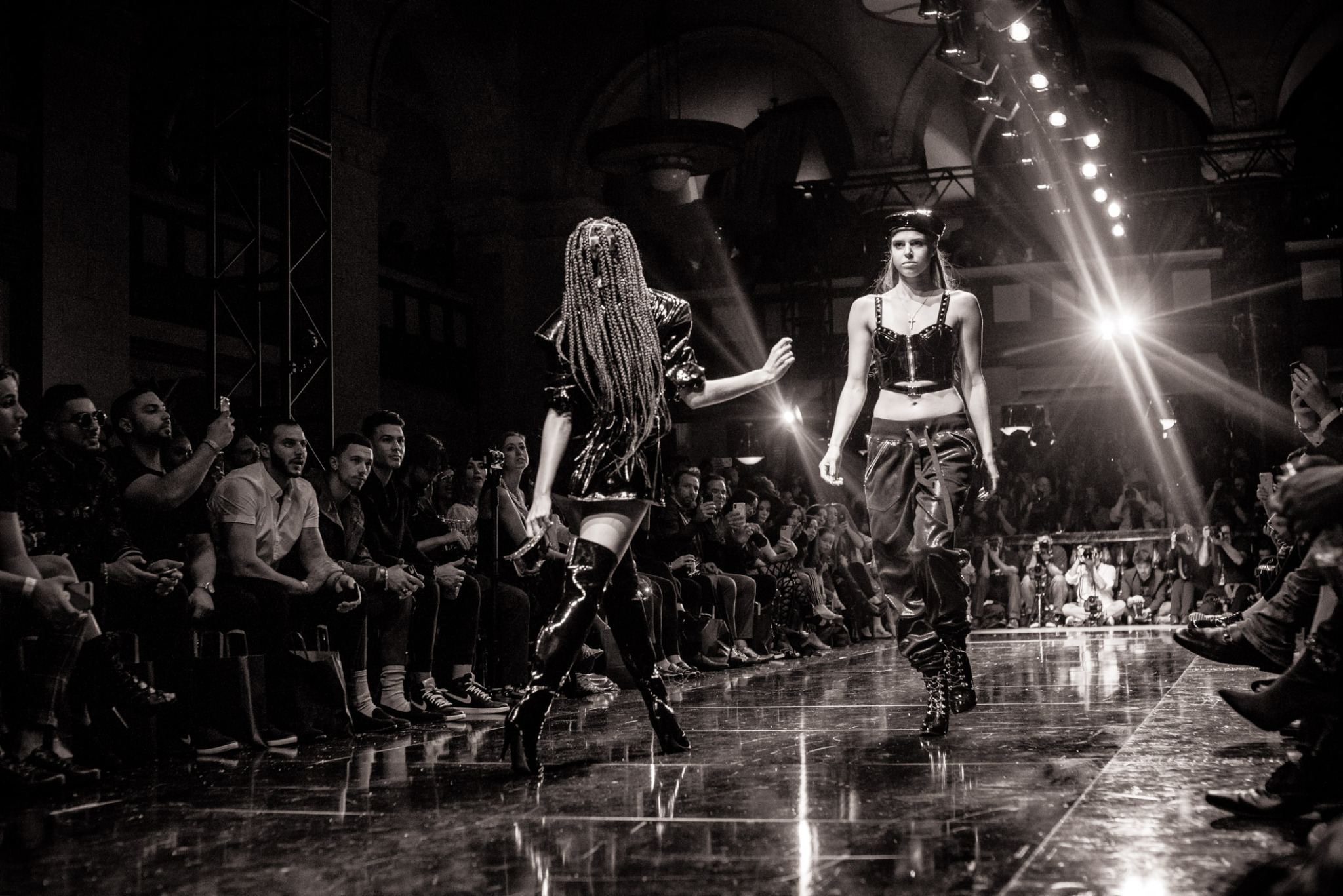 Backstage Fashion Week w LA